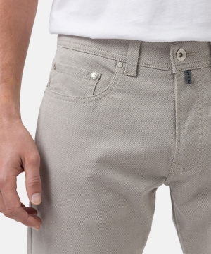 Lyon tapered Pelican