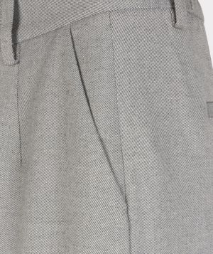  Light grey mela