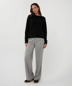  Light grey mela