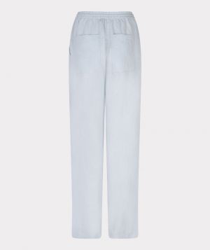  Light blue 620