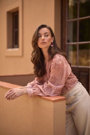 Antonella rose